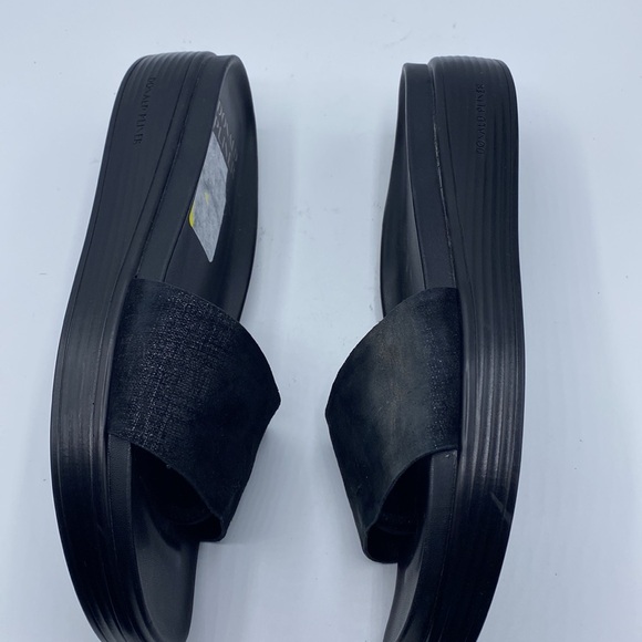 Donald J. Pliner Black Sandals - Picture 5 of 8